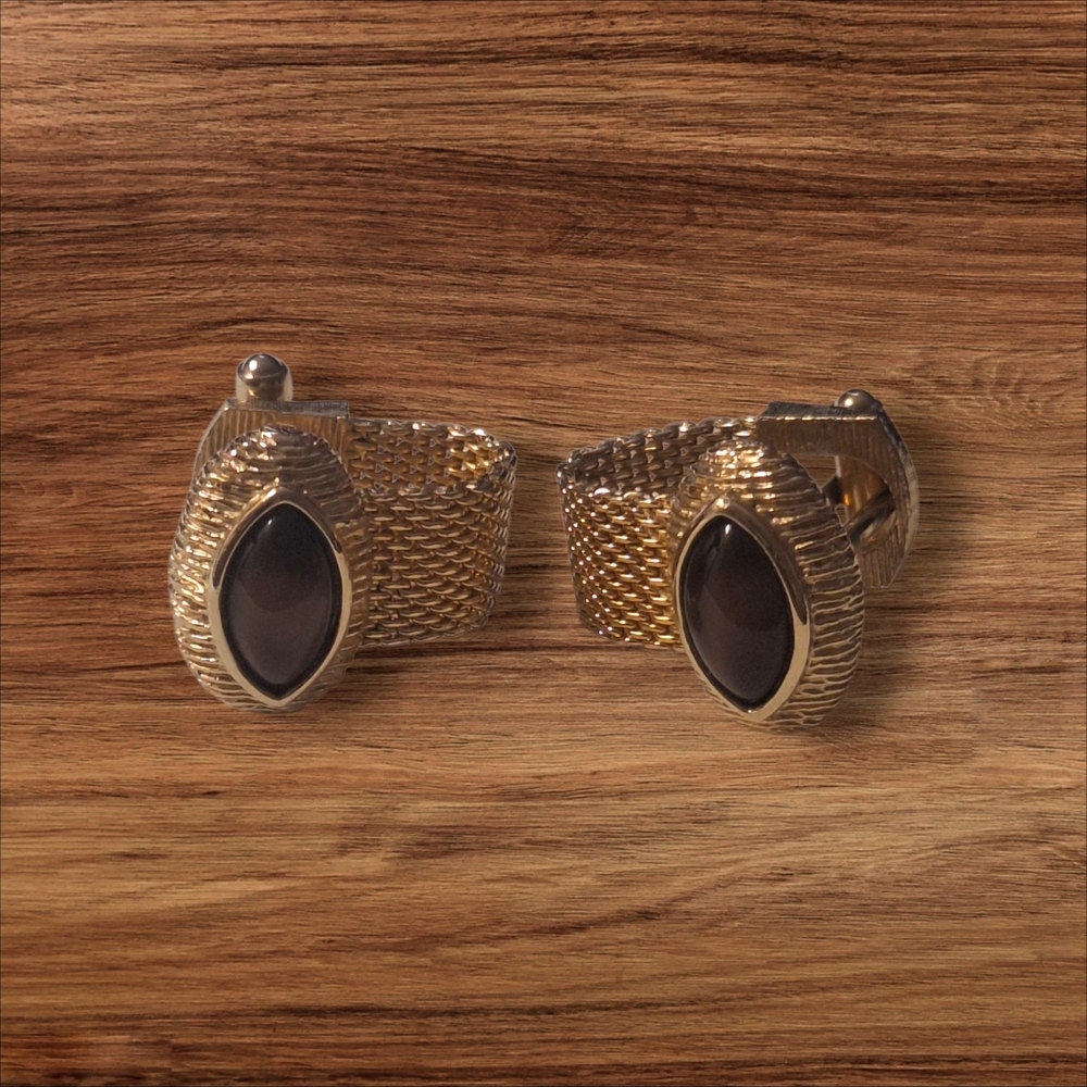 Swank Vintage Gold Tone Brown Cabochon Mesh Wrap Cuff links